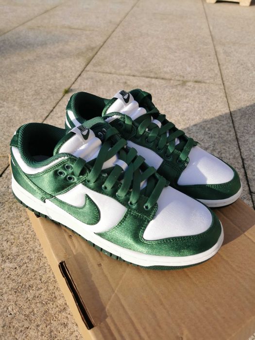 Nike Dunk Low Michigan State Satin 38