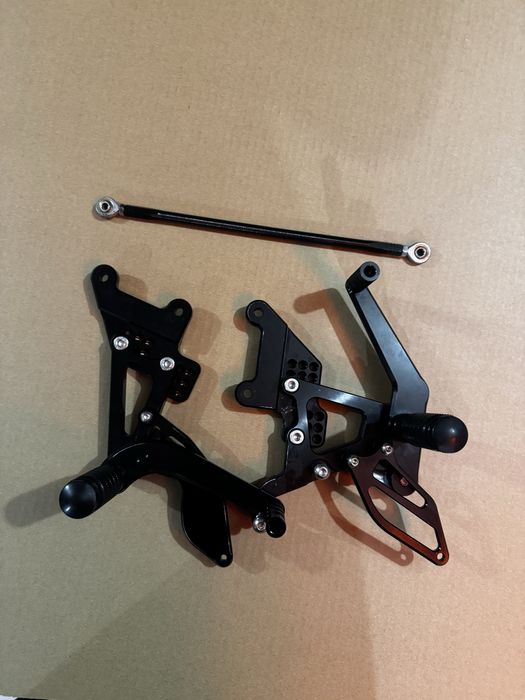 Підніжки на Yamaha YZF R6 R6S 2003 2004 2005