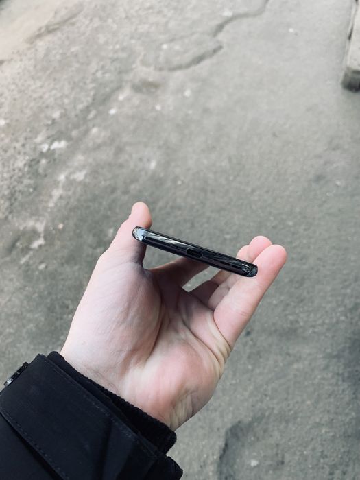 Продам телефон one plus nord 8+3/128 в идеальном состоянии