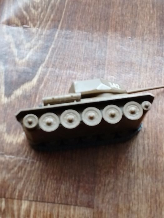 Продам металлическую модель танка т 34
