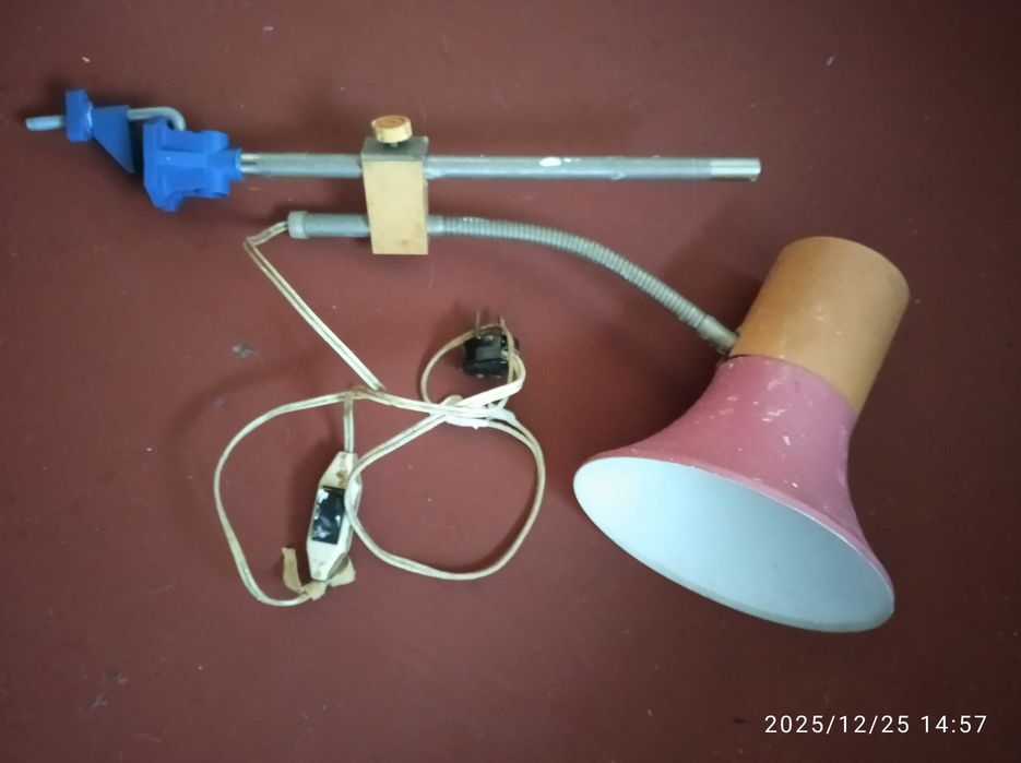 Лампа настольная СССР на струбцине