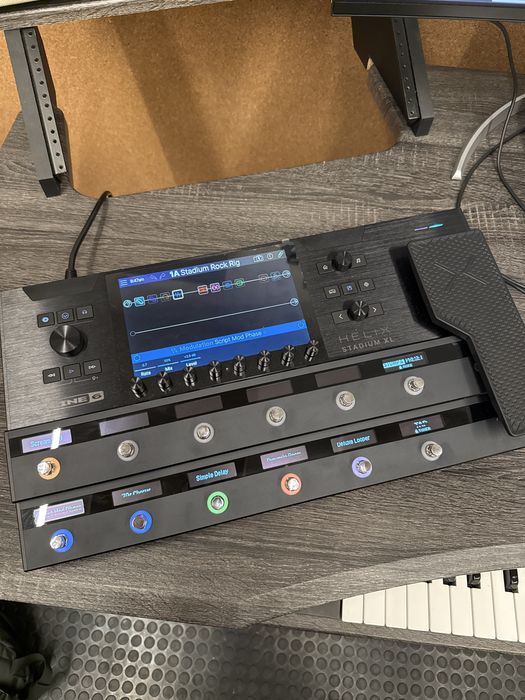 Line 6 Helix STADIUM  XL