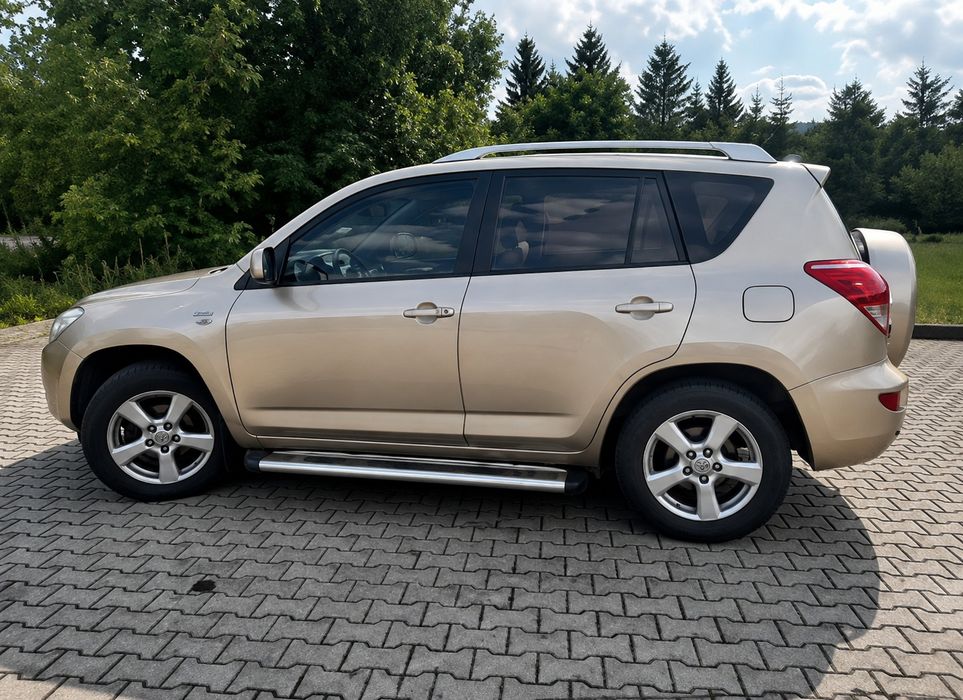 Toyota RAV-4