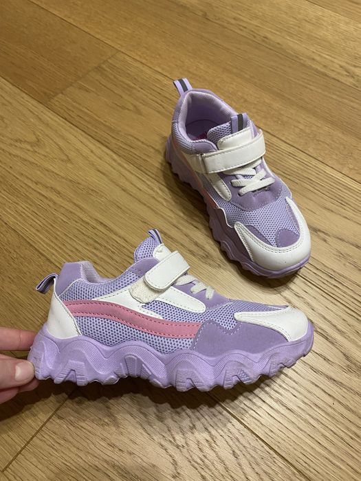 Adidasy 33 fioletowe buty wygodne