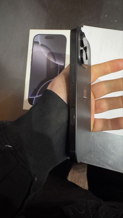 Apple Iphone 16 Pro 128GB Black Titanium