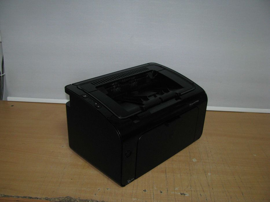 Принтер лазерний HP LaserJet P1102W з Європи