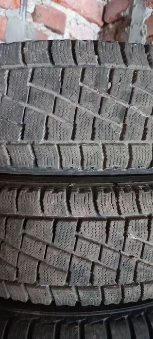 Шини зимові Bridgestone 13
