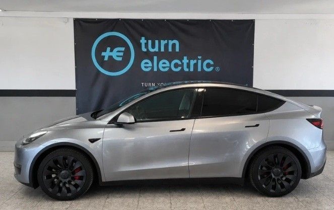 Tesla Model Y Performance Dual Motor AWD