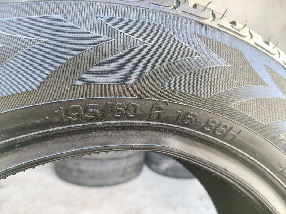 Vredestein Hi-Trac 195/60r15 2шт, 7,5-8мм, ЛЕТО. Привезены из Германии
