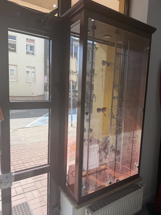 Gablota ekspozycyjna drewniana 2 szt