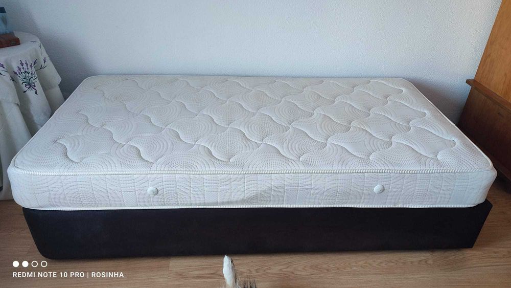 Somier e colchao