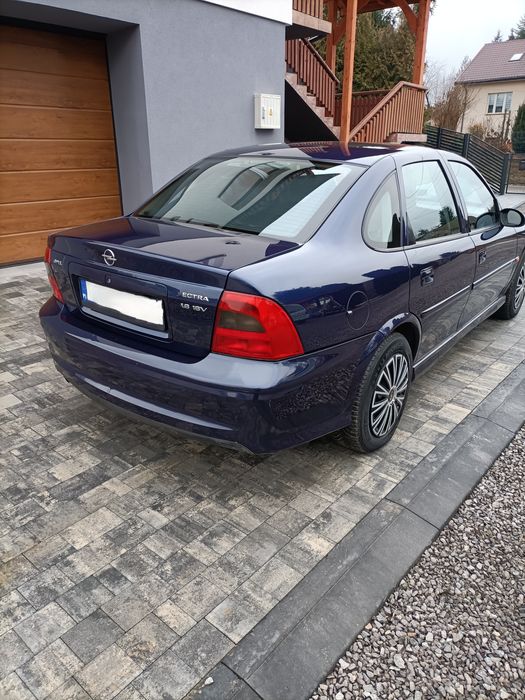 Opel Vectra B 1.6 benzyna gaz klima elektryka
