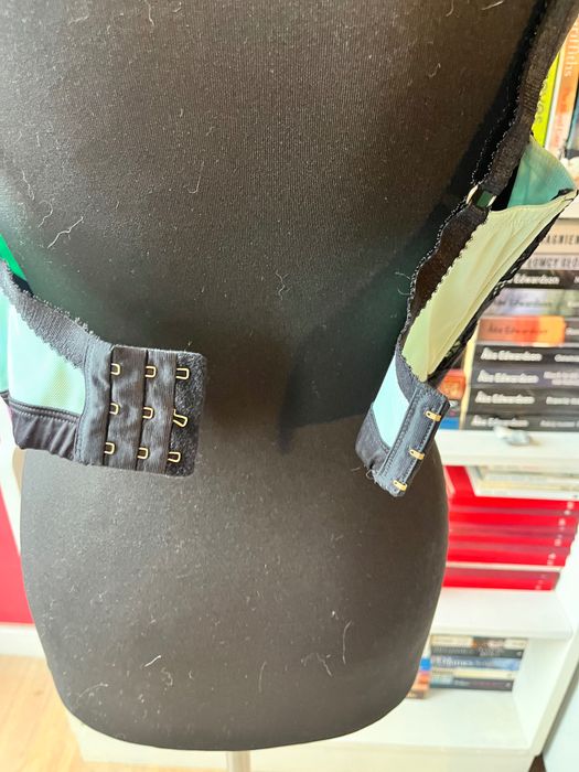 Piękny stanik z koronką