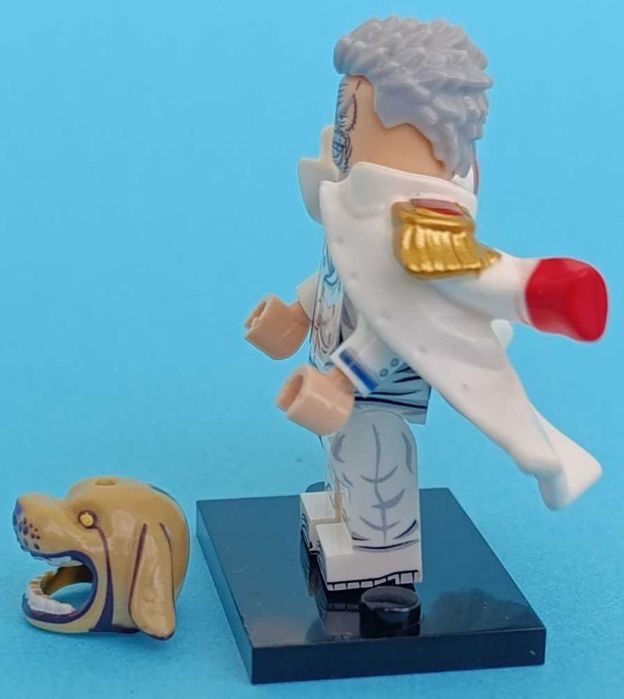 Monkey D. Garp v2 (One Piece)