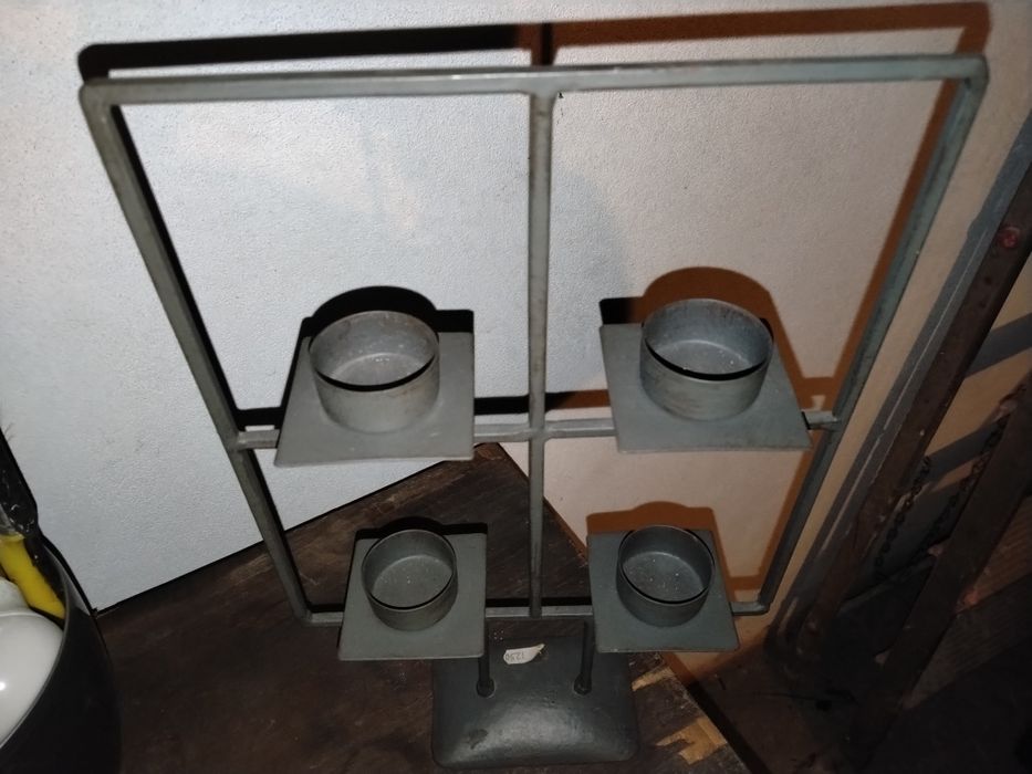 Candelabro em ferro
