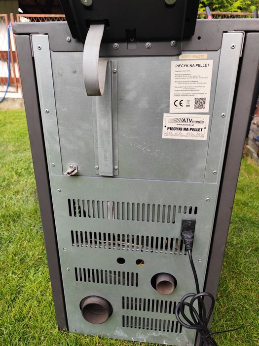 Transport porządny piec koza na pellet z termostatem 3-9kw