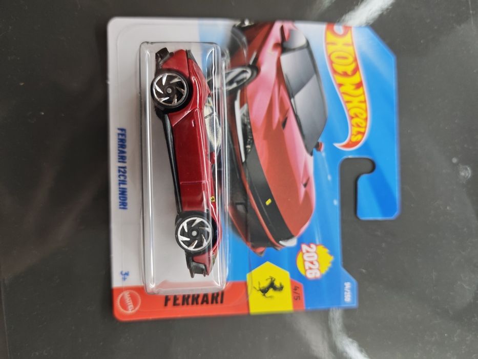 Ferrari 12 Cilindri Hot Wheels