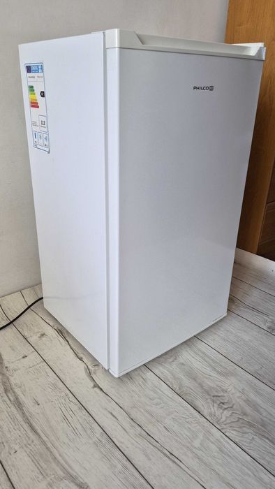 lodówka podblatowa Philco mała biała z zamrażalnikiem