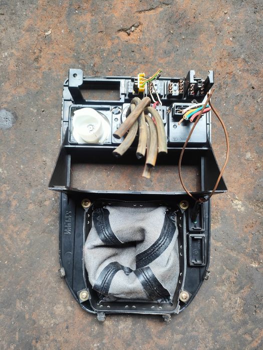 Polonez Caro Plus ramka tuneli panel nawiewu
