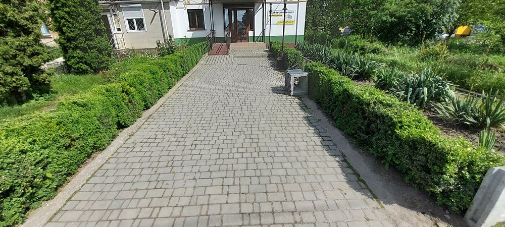 Здам торгове приміщення в оренду.