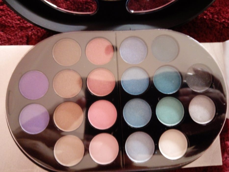 Palette Perfumes & Companhia