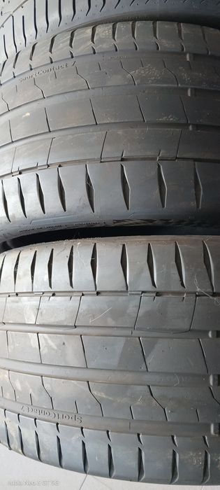 Pneus 295/35/21 semi novos