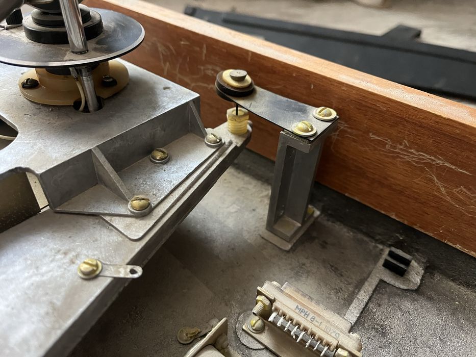 Проигрыватель винила, шасси, Электроника 012 «ранний»