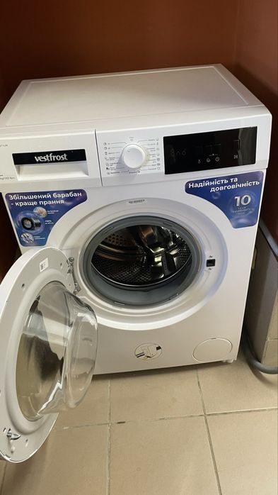 Продам пральну машинку Vestfrost 6кг