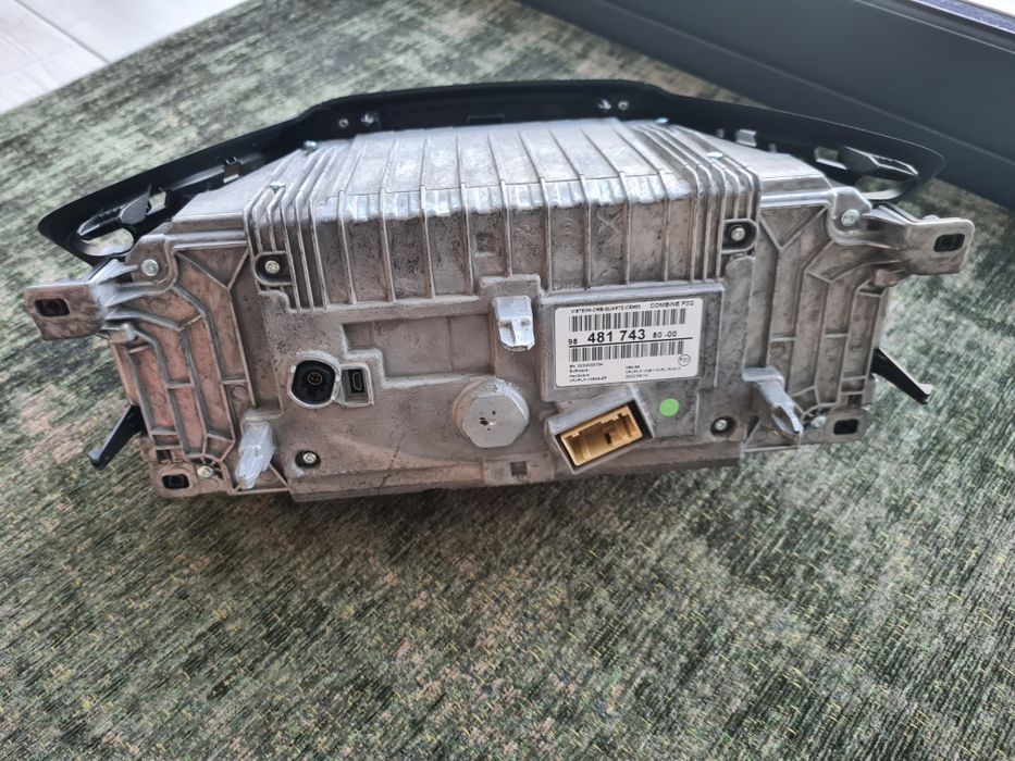 Quadrante conta km painel de instrumentos 
Peugeot 208 ou 2008