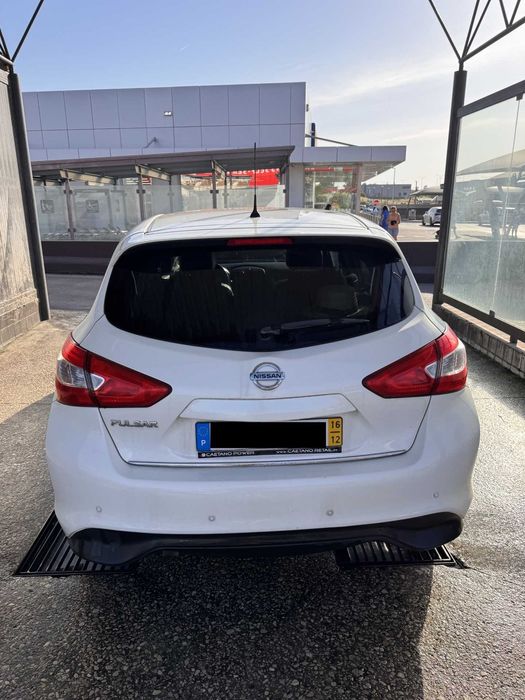 Nissan Pulsar Tekna (full extras) c/ 166000 km