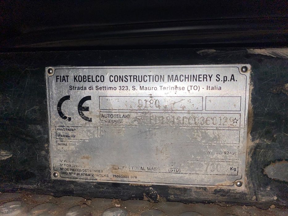 Продам бульдозер Fiat - Kobelko D 180 , 2004 г то