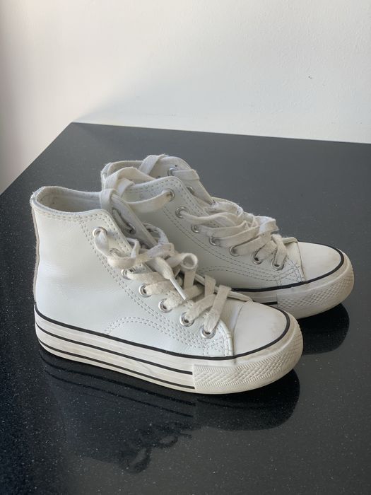 Tenis - Criancça - Impecaveis  -  n 28