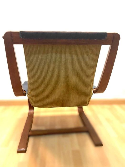 Cadeira de balanço Ikea