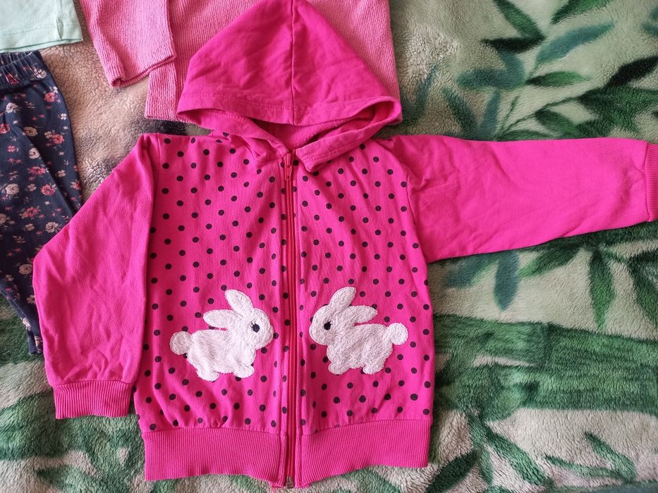 Продам кофти на дівчинку 86, 92, 98 см