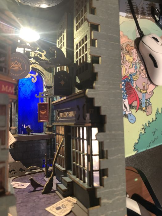 Book Nook Magic House