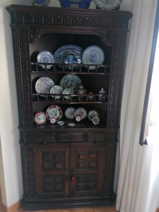 Estante decorativa com arrumação