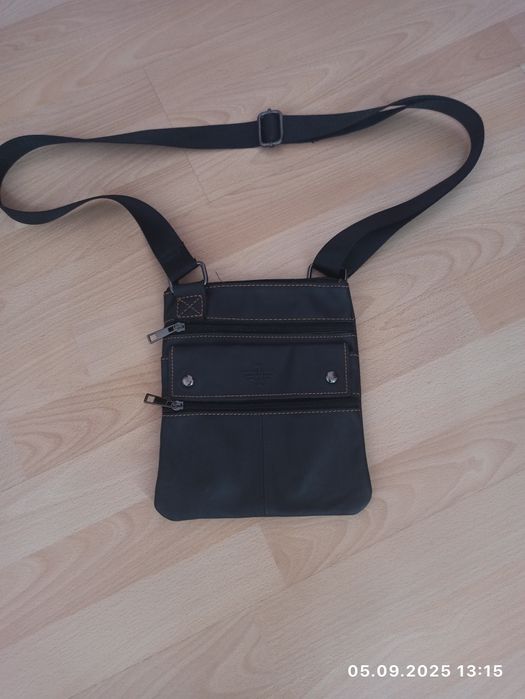 Сумка мужкая под кожу вместітелтная через плече