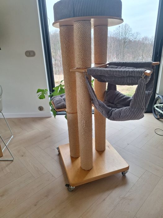 Drapak dla dużego kota rufi