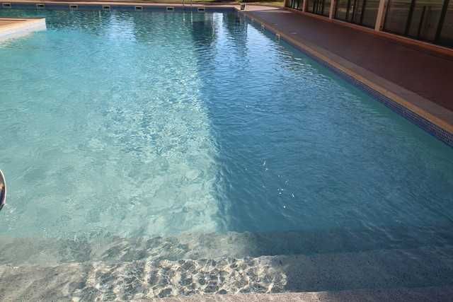 ARRENDA-SE T1- Totalmente equipado -Condomínio fechado Portimão.