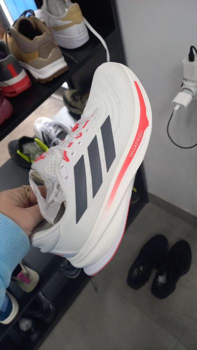 Кросівки опт та роздріб оригінал нові