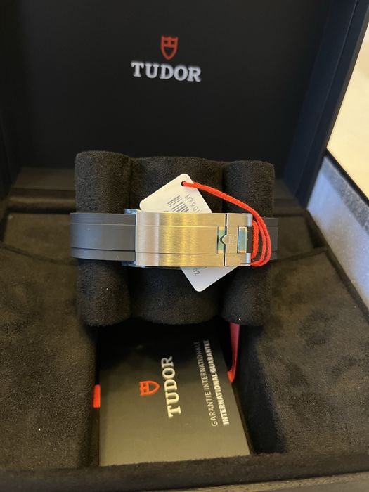 Tudor Balck Bay 54 (2024)