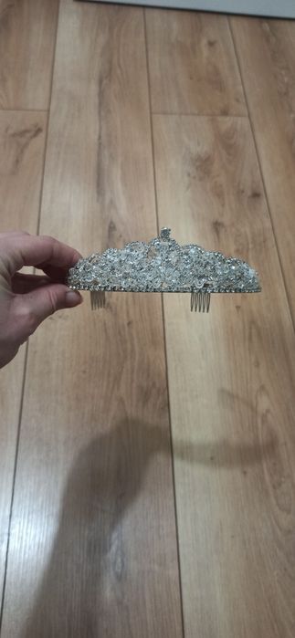 Tiara diadem korona ślubna Bijou Brigitte