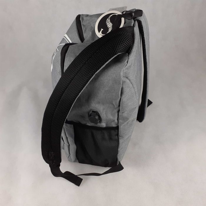 Plecaki fluorescencyjne z piórnikiem - świecą w ciemności !