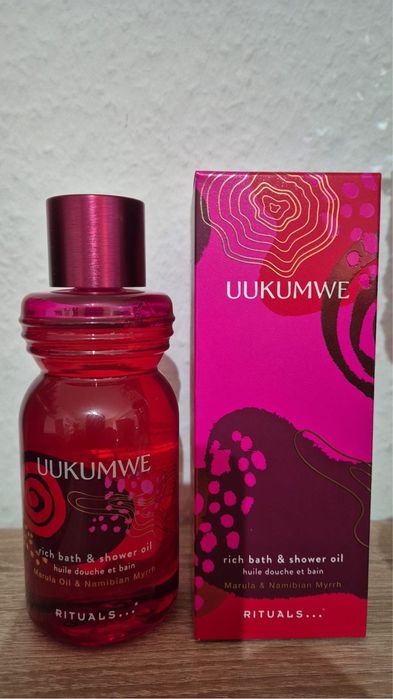 Rituals Uukumwe olejek do kąpieli i pod orysznic szklane opakowanie