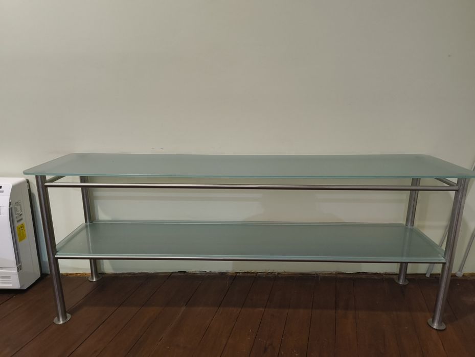 Aparador de vidro com aço inox