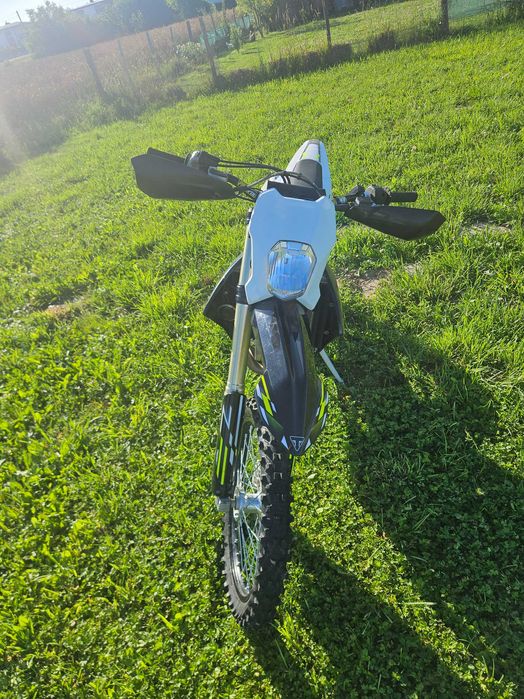 Triumph TF 450-e