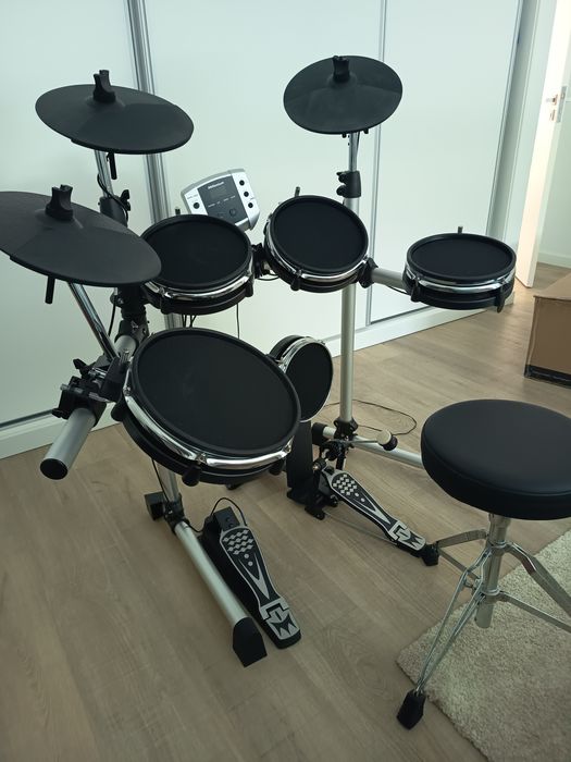 Millenium MPS-150X(kit de bateria eletrónica + banco)