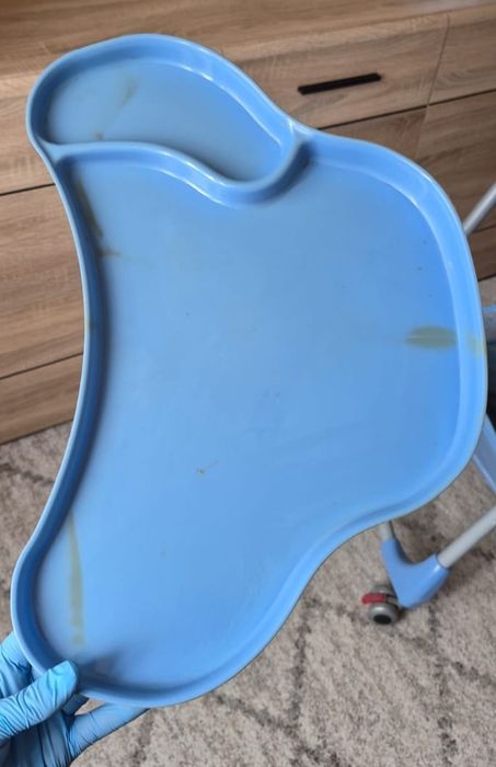 Годувальний столик