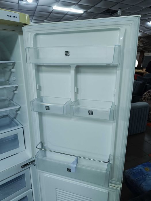 Двокамерний холодильник Samsung RL-33 EBSW