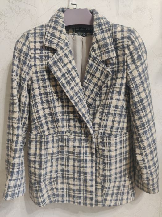 Подовжений теплий піджак